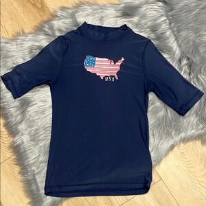 🛍️5️⃣ / 💲2️⃣5️⃣🛍️ - Navy Kids Swim Shirt with USA Flag Design